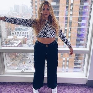 Meet your Posher, Ally